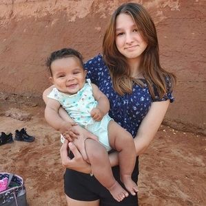 Meet your Posher, Larissa